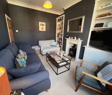2 Bed Maisonette, Glasford St, SW17 - Photo 1
