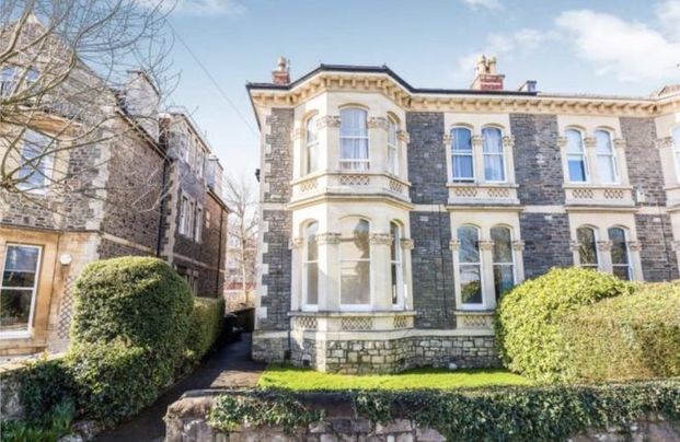 1 Bed Flat, Redland Road, BS6 - Photo 1