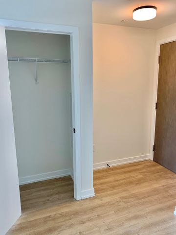 For Lease - 2300 St. Clair Avenue Unit# 728, Toronto, Ontario - Photo 4