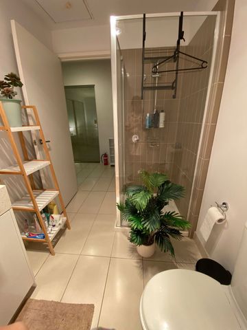 North Melbourne - Photo 4