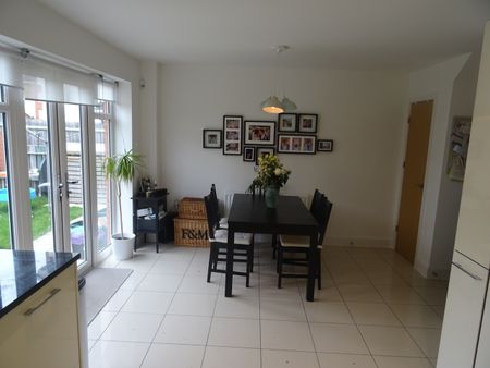 4 Bed Detached House, Sorrel Place, BS34 - Photo 3