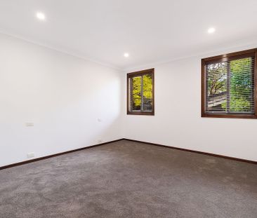 Peaceful family home in convenient setting. Bush valley views! Acce... - Photo 3