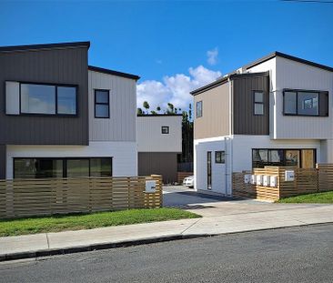 2 bedroom with dedicating off street carpark - Photo 2