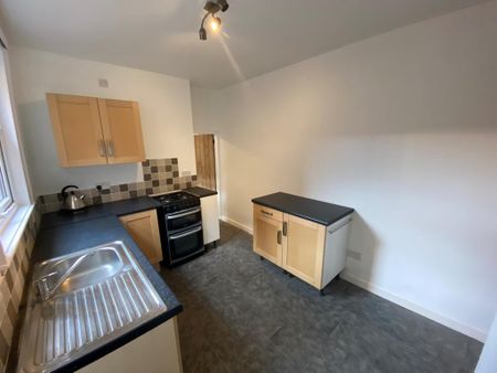2 bedroom terraced house to rent - Photo 4