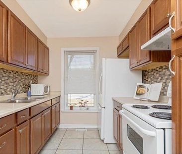 For Lease - 255 Bartley Bull Parkway, Brampton, Ontario - Photo 5