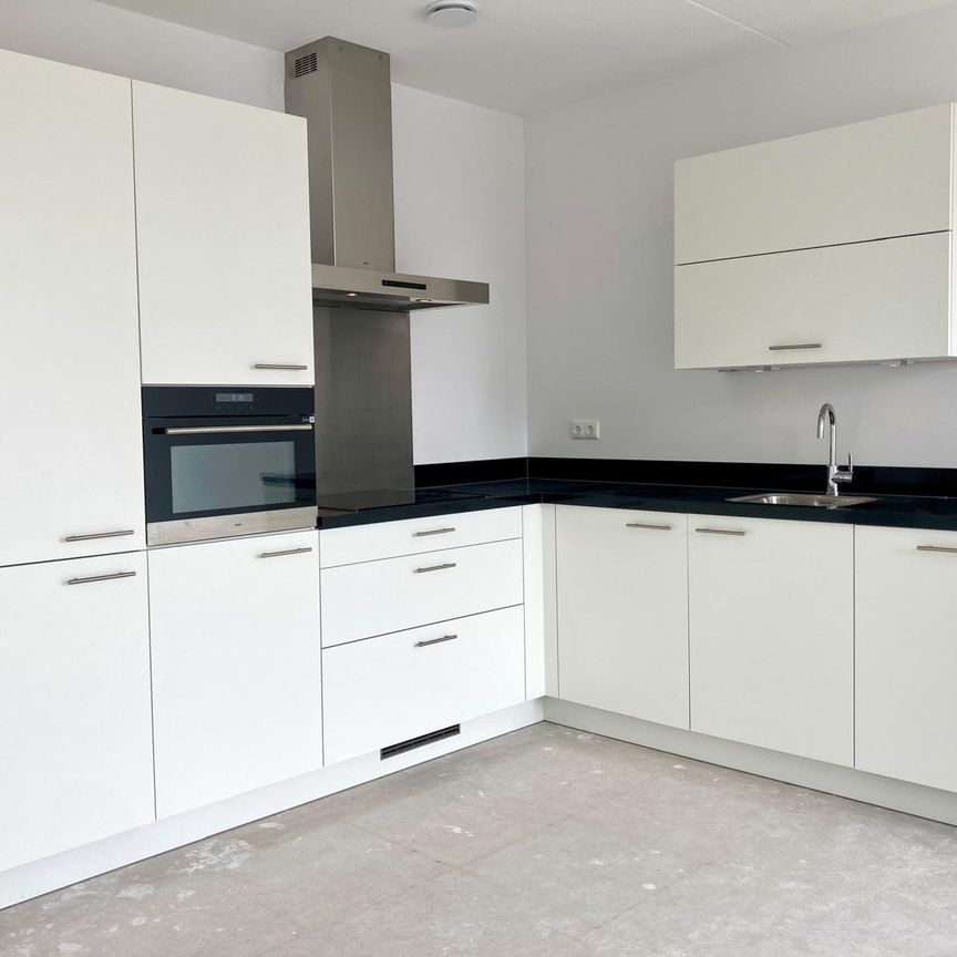 Te huur: Jacob Israel De Haanstraat 180 - Foto 1