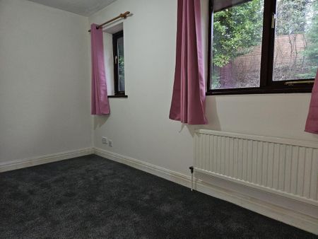 2 bedroom semi-detached house to rent - Photo 5