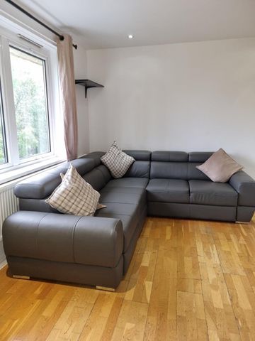 2 Bed Flat, Joules House, NW6 - Photo 2