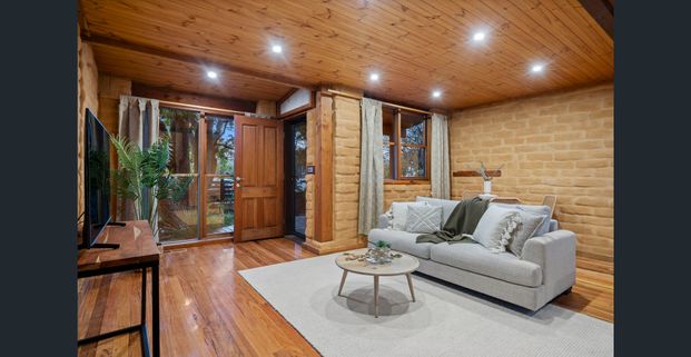 Warm, Welcoming & Filled with Character - Photo 1