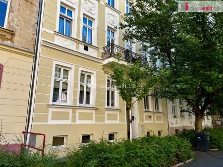 Pronájem bytu 2+1 s terasou, Jízdárenská, Karlovy Vary - Photo 4