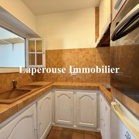 Location Appartement 2 pièces 44m² NICE 06300 - Photo 3