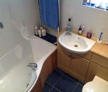 3 bedroom maisonette to rent - Photo 4