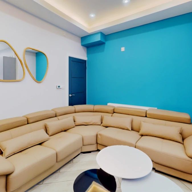 6 Bedroom 6 Bathroom - Photo 1