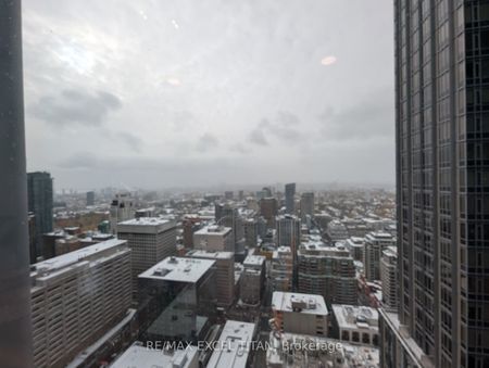 For Lease - 8 cumberland Street Unit# 4102, Toronto, Ontario - Photo 3