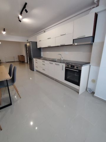 Inchiriere Apartament 2 camere semidecomandat, 58 mp ,Florilor - Photo 5