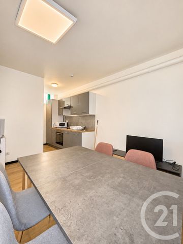 Location Appartement 2 pièces 61m² MOULINS 03000 - Photo 2
