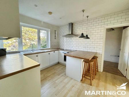 2 bedroom maisonette to rent - Photo 5