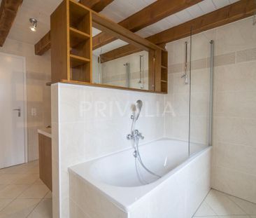 Maison villageoise récemment rénovée, au coeur de Bernex - Photo 3