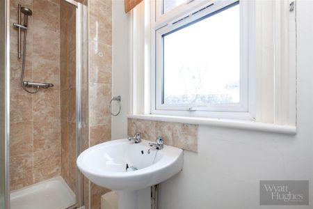 1 bed flat to rent in Baldslow Road, Hastings, TN34 - Photo 4