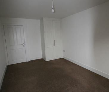 Suffolk Drive, Gloucester, with dedicated parking - Photo 3