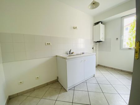 Location Appartement 2 pièces 52m² LIMOGES 87000 - Photo 4