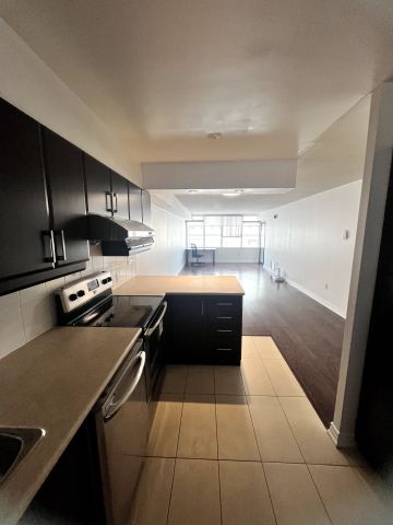 For Lease - 45 Carlton Street Unit# 1606, Toronto, Ontario - Photo 4