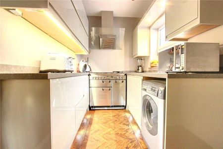 2 bedroom end of terrace house to rent - Photo 4