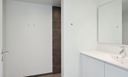 KUN 2 MÅNEDERS DEPOSITUM - Stor 3-værelses beliggende øverst med fri udsigt - Photo 4