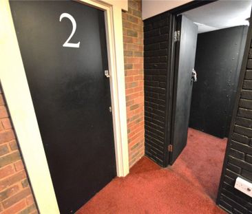 0 Bedroom Flat / Apartment - Highcliffe Road, Winchester - Photo 3