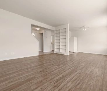 Garden Court — 3 Bedroom - Photo 1
