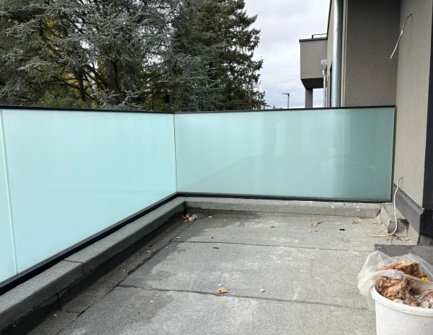 NEUBAU: Exklusive 3-Zimmer-Wohnung mit Balkon in Refrath - Photo 1