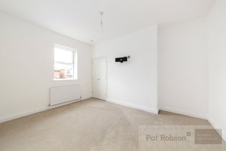 Elmfield Gardens, Newcastle Upon Tyne - Photo 4