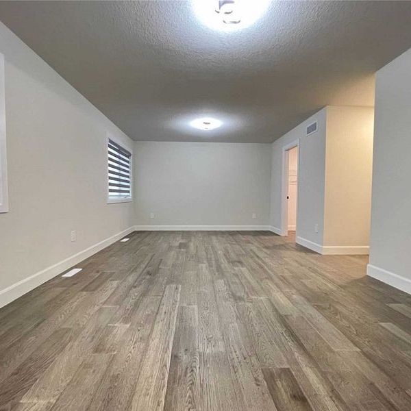 For Lease - 1919 Fountain Grass Drive, London South, Ontario - Photo 1