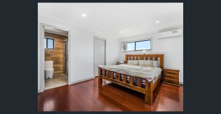 WELCOME TO LUXURY LIVING! - Photo 5