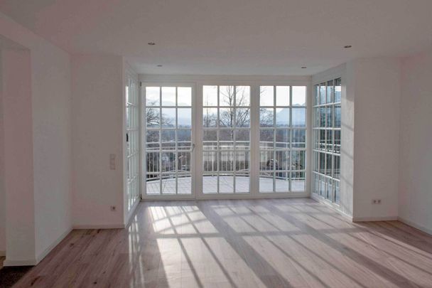 Exclu­si­ves Rei­hen­haus mit herr­li­chem Aus­blick - Photo 1