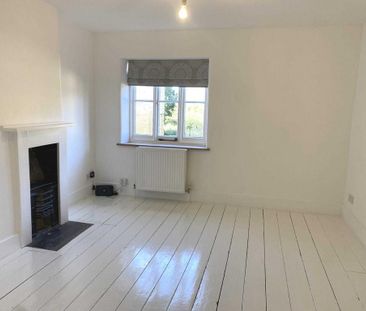 2 bedroom end of terrace house to rent - Photo 3