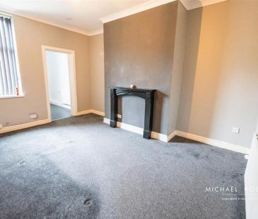 2 bedroom cottage to rent - Photo 1