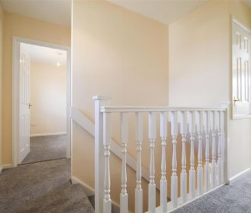 3 bedroom detached house to rent - Photo 4