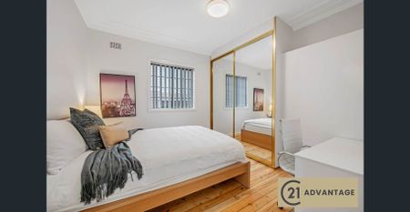 Family Home with Expansive Outdoor Entertaining - Photo 2