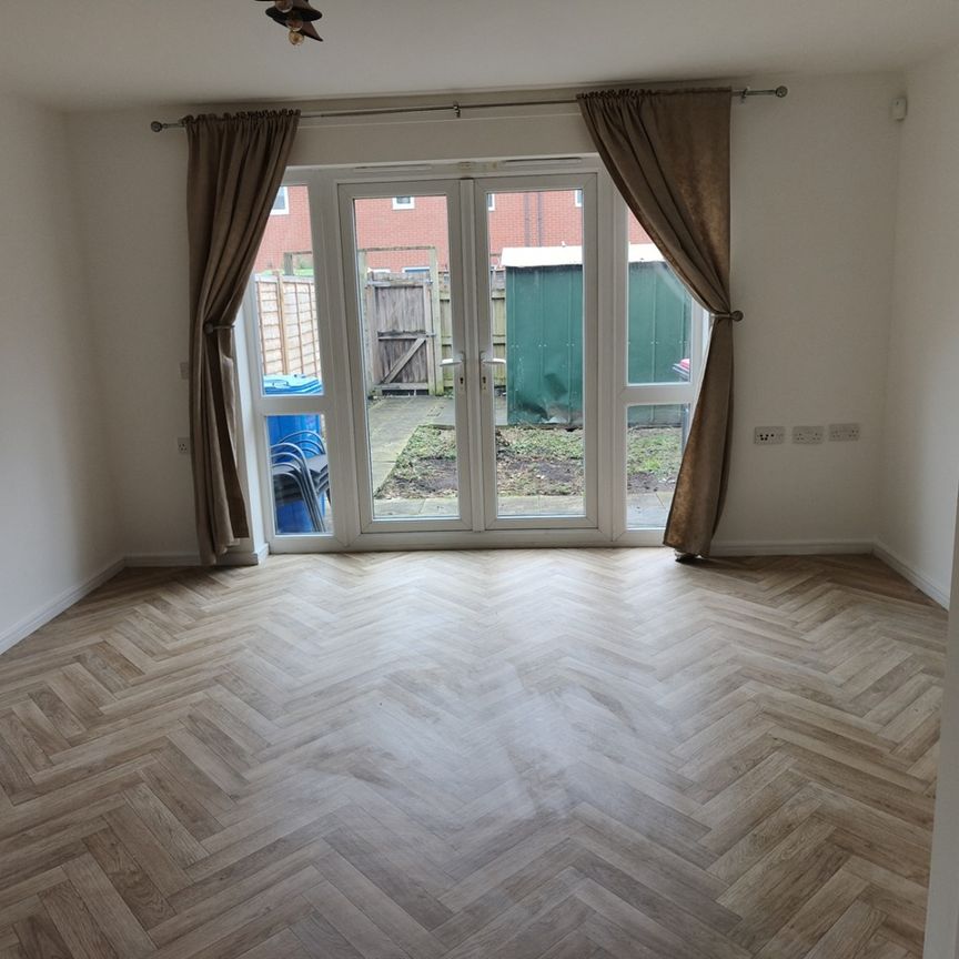 3 Bed Terraced House, The Phoenix, M7 - Photo 1