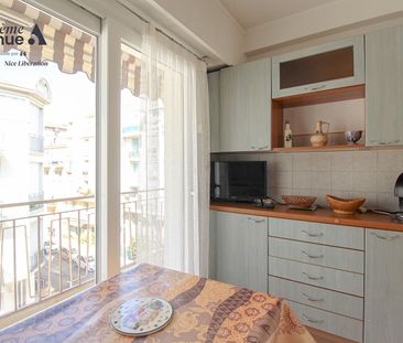 Location Appartement 2 pièces 50m² NICE 06100 - Photo 5