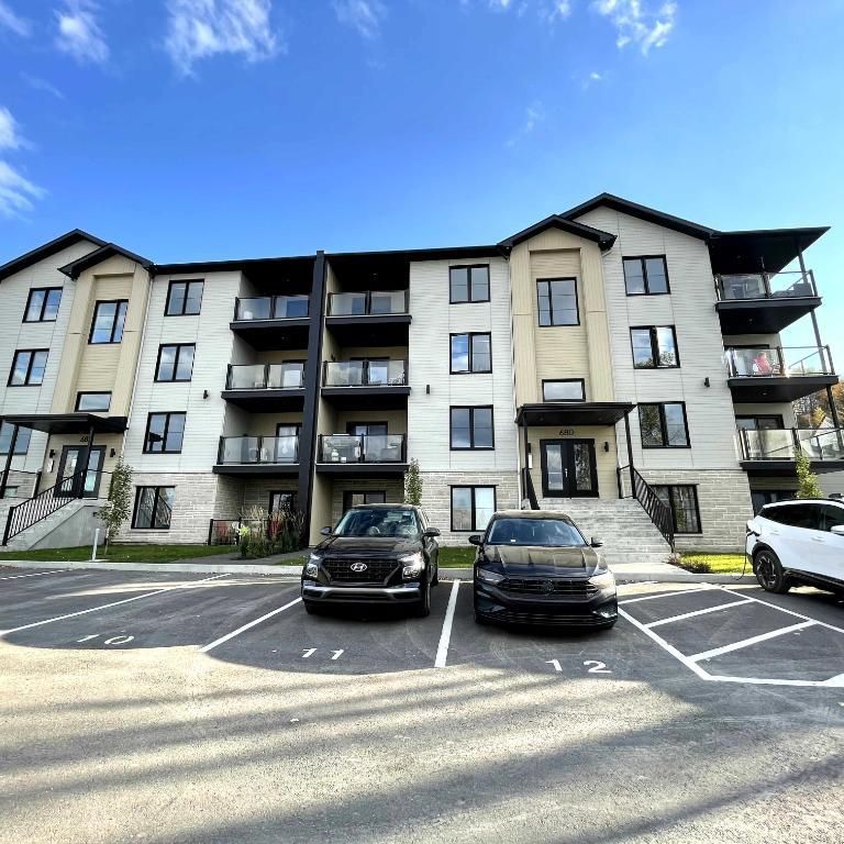 4 et demi quasi neuf à louer à Sainte-Agathe-des-Monts - Photo 1