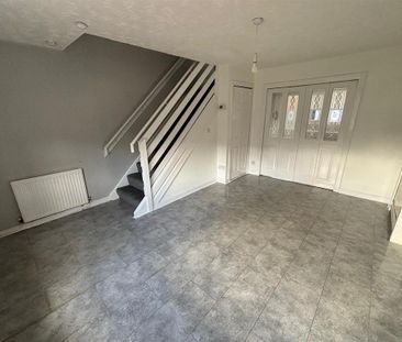 2 bedroom end of terrace house to rent - Photo 1