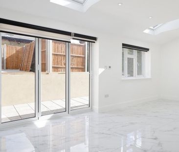 2 bedroom semi-detached house to rent - Photo 2