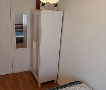 4 Bed Terraced House, Ridgeway Road, BS16 - Photo 3