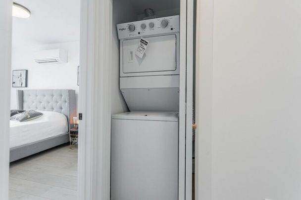 $3,100 / 2 br / 1 ba / 750 sqft 2BR Apartment Unit in Toronto - Photo 1