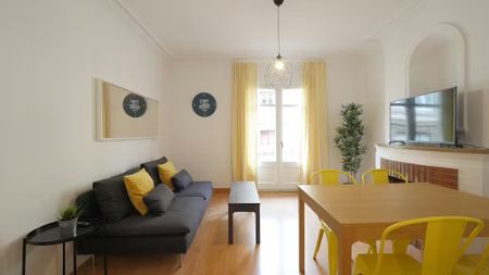 Carrer de Laforja, Barcelona, Catalonia 08021 - Photo 3