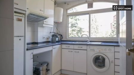 2-bedroom apartment for rent in Puerta del Ángel, Madrid - Photo 5