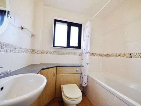 1 bedroom maisonette to rent - Photo 4