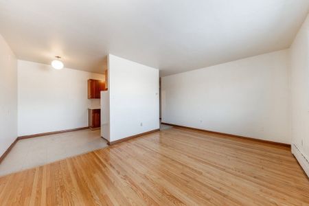 Unit 17 - Photo 4